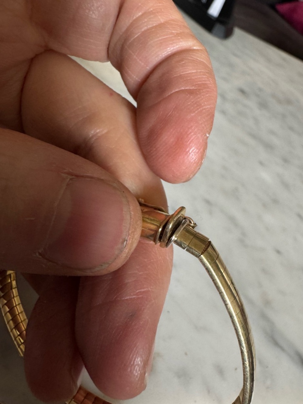 10k Omega Bracelet - Picture 5 of 11